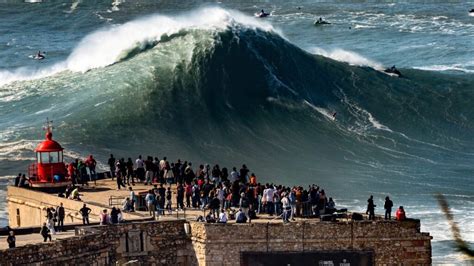 tudor nazare tow surfing challenge 2022